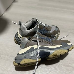 Balenciaga Triple S - 37